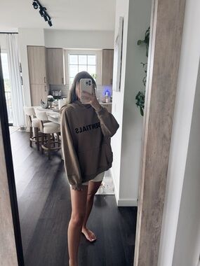 ESSENTIALS Hoodie in Brown (Size Large)